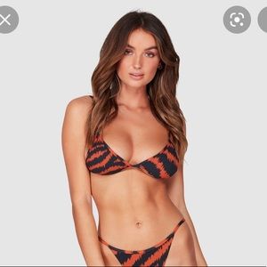Billabong x It’s Now Cool Tigress Skimpy Tri Bikini Top